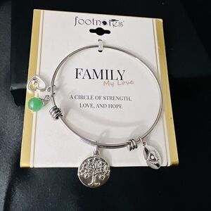 $60 Footnotes Too Family Circle of Strength Love Hope Charm Bangle Bracelet XY